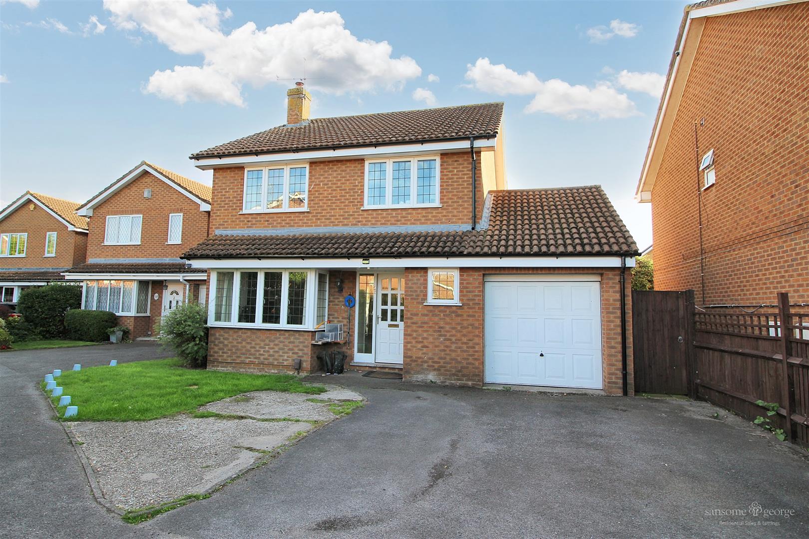 4 bed property in Embrook Way, Reading